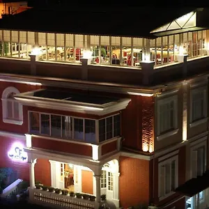 Boutique Restaurant Gloria 4*, Tiran Arnavutluk